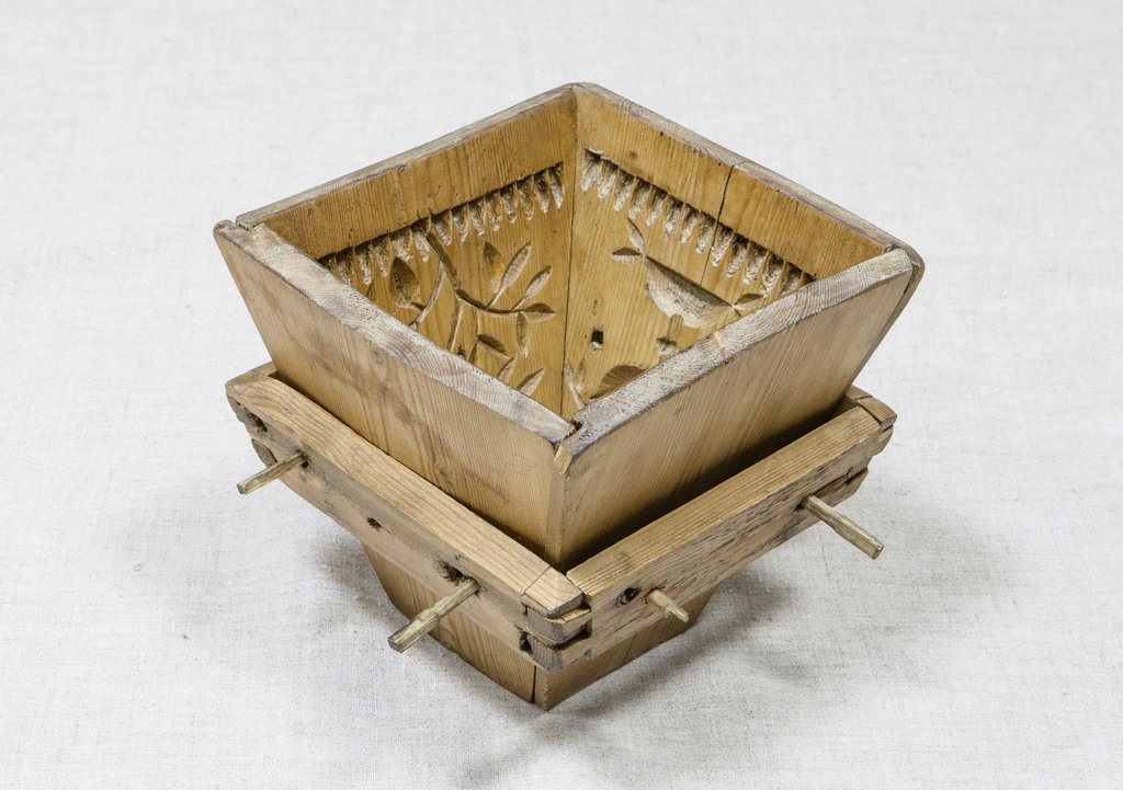 Форма для пасхального сыра разборная, Конец XIX - начало XX в., Архангельская губ., Холмогорский уезд